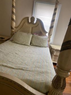 Bedroom set
