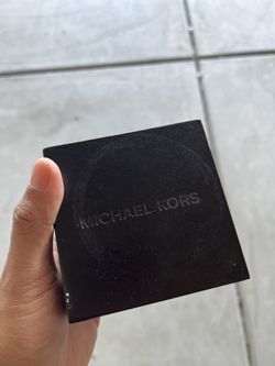 Michael Kors Watch Still In Box (needs Batteries) 