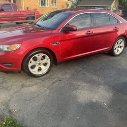 2010 Ford Taurus