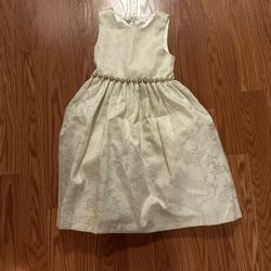 Beautiful  Girls Dress Size 6