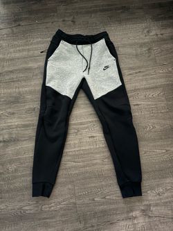 Grey n black Nike tech sweats, size Small