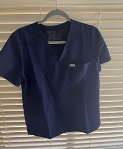 FIGS Navy Blue Medium Women Catarina Top 