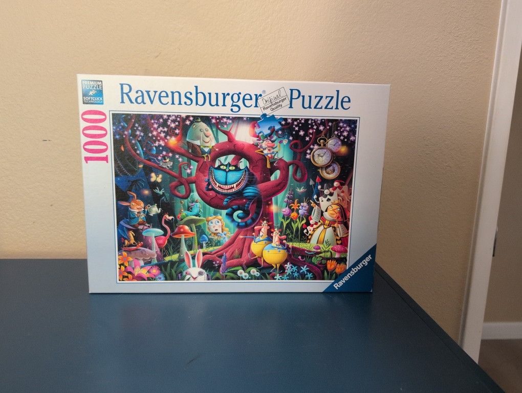 Alice In Wonderland Ravensburger 1000 Pieces