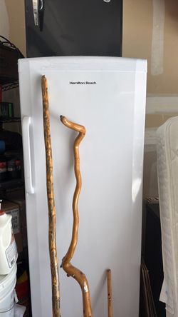 New! Vintage Rustic Natural Wood Walking Stick / Folk Art Home Décor