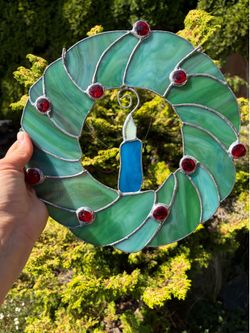 Vintage stained glass Christmas wreath candle green Suncatcher 10”