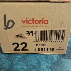 New Victoria Shoes Size6 Child