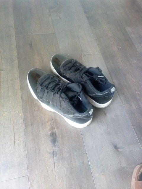 Size 11 Jordans