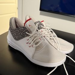 Jordan’s Size 10.5 Men’s 