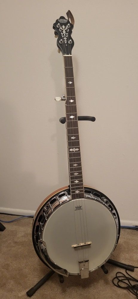 Gretsch G9400 Broadkaster Deluxe Banjo w/case