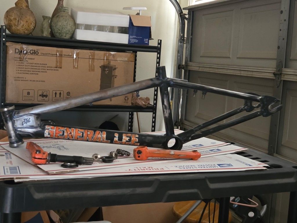 Vintage DK General Lee BMX Bike Frame And 3 Piece Crank 