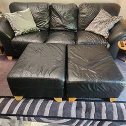 
Arizona Leathers Couch and Chair With 1 Footrest (Mint Condition)