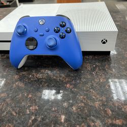 Xbox One S (500gb)