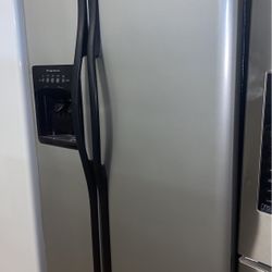 Frigidaire Refrigerator Stainless Side by Side 