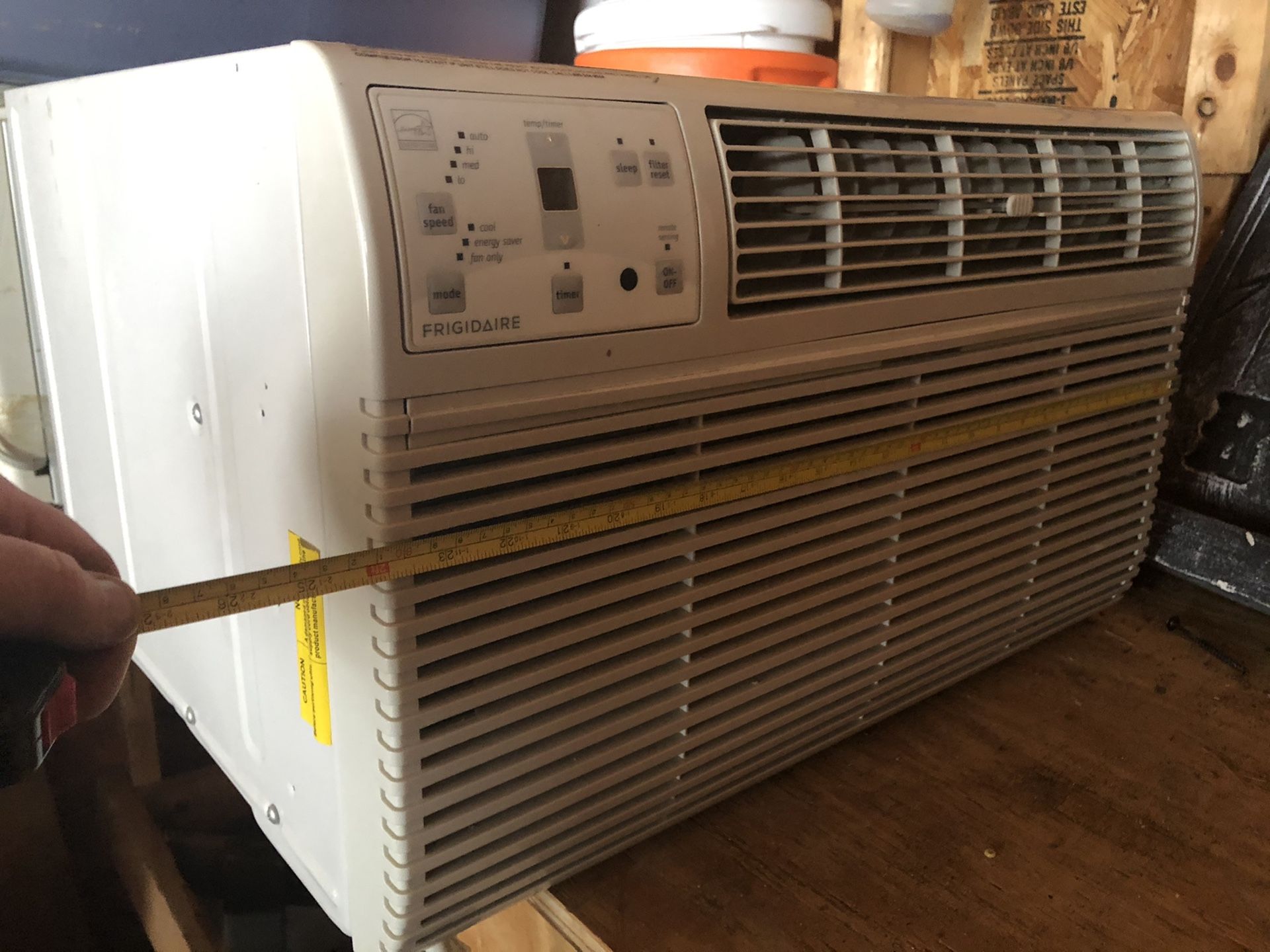 Frigidaire AC 12,000 BTUs