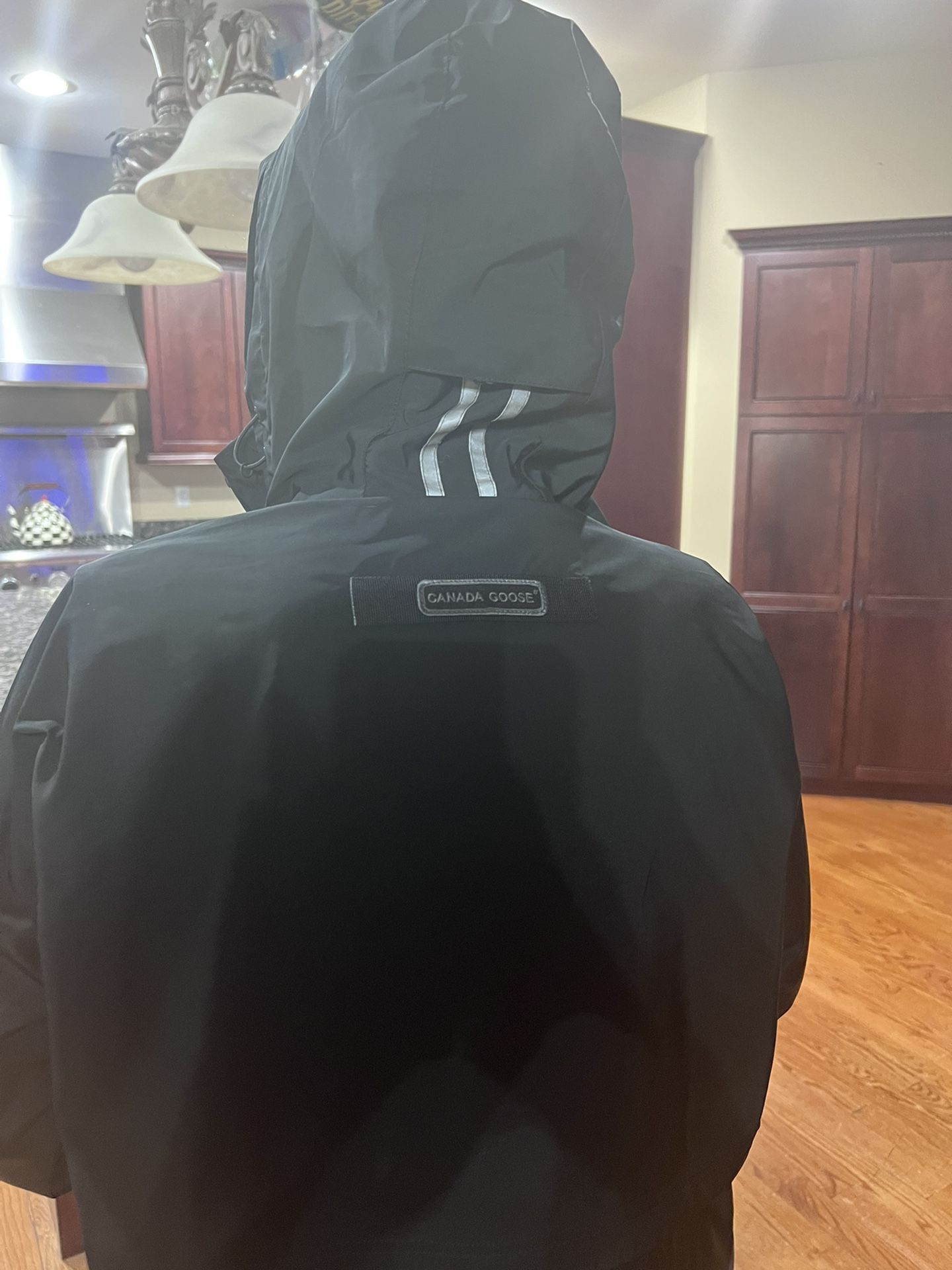 Canada goose Jacket Brand New Never Wear It I Bout It For 750$ Size L