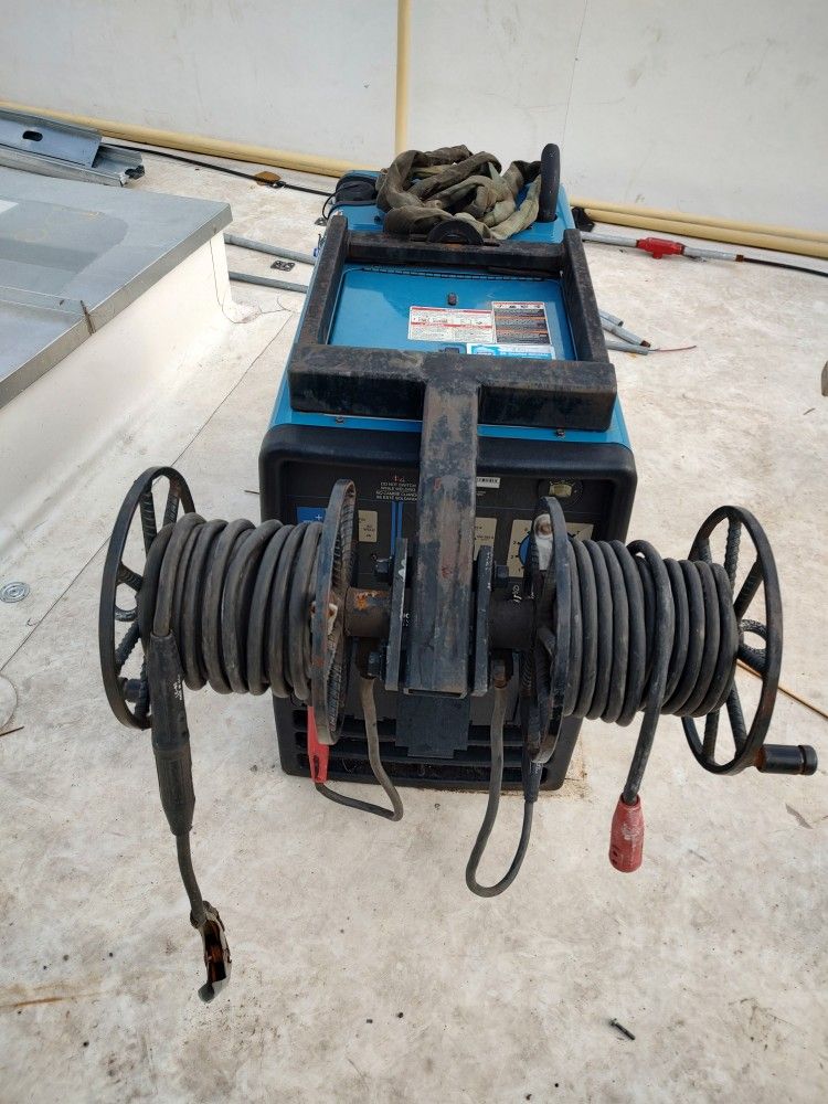 Miller Bobcat 260
