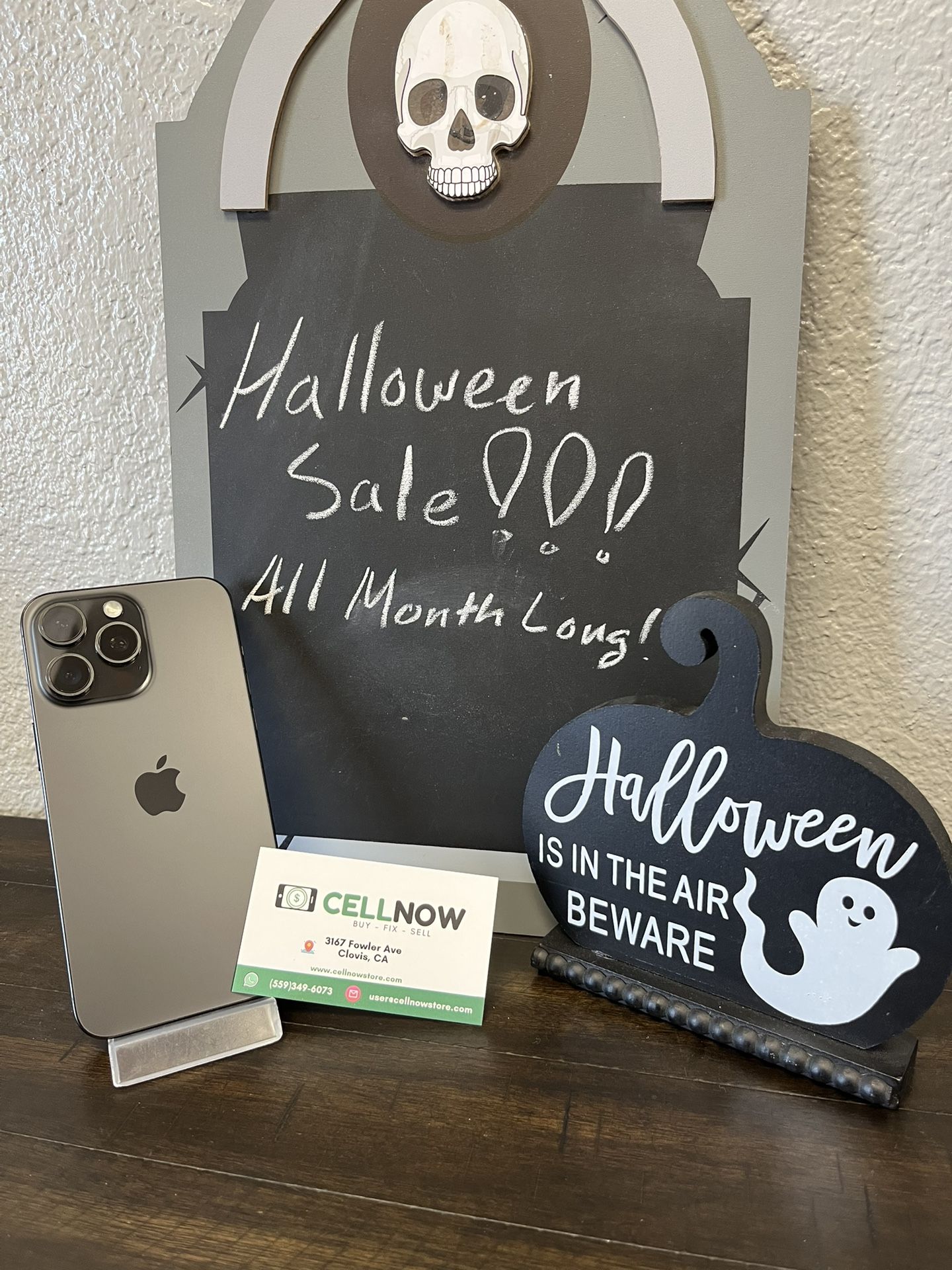 Halloween Sale 💀👻🎃 iPhone 15 Pro Max Unlocked 256GB - Black