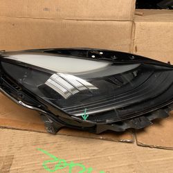 Right headlight Tesla Model  3 /Y 2021-23