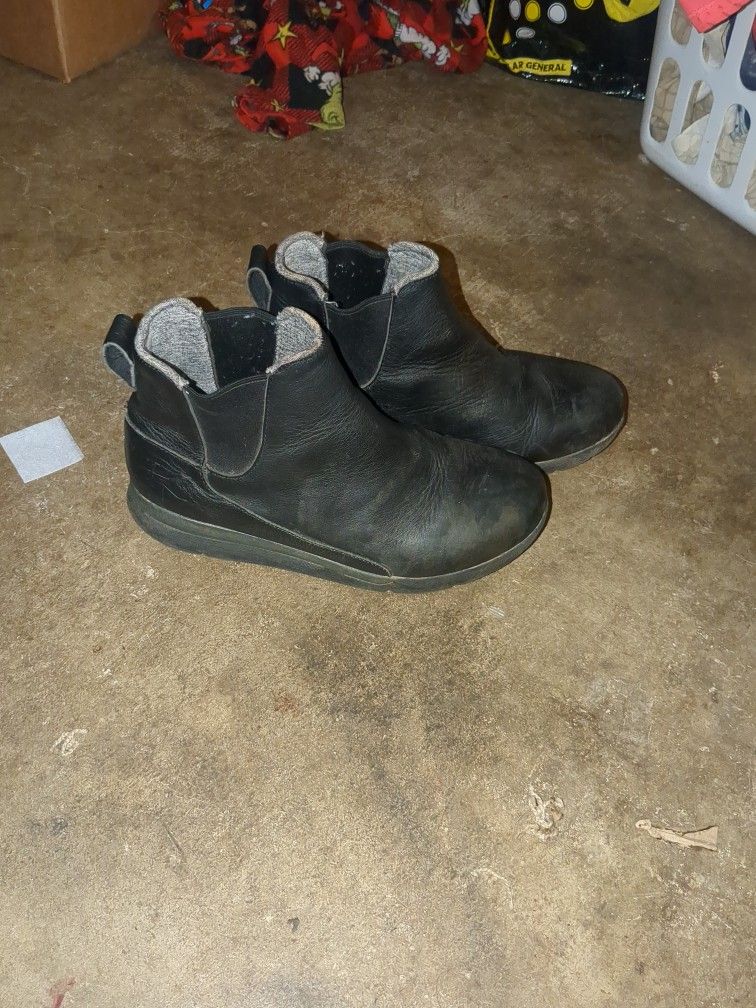 Kuru Gardening Boots.