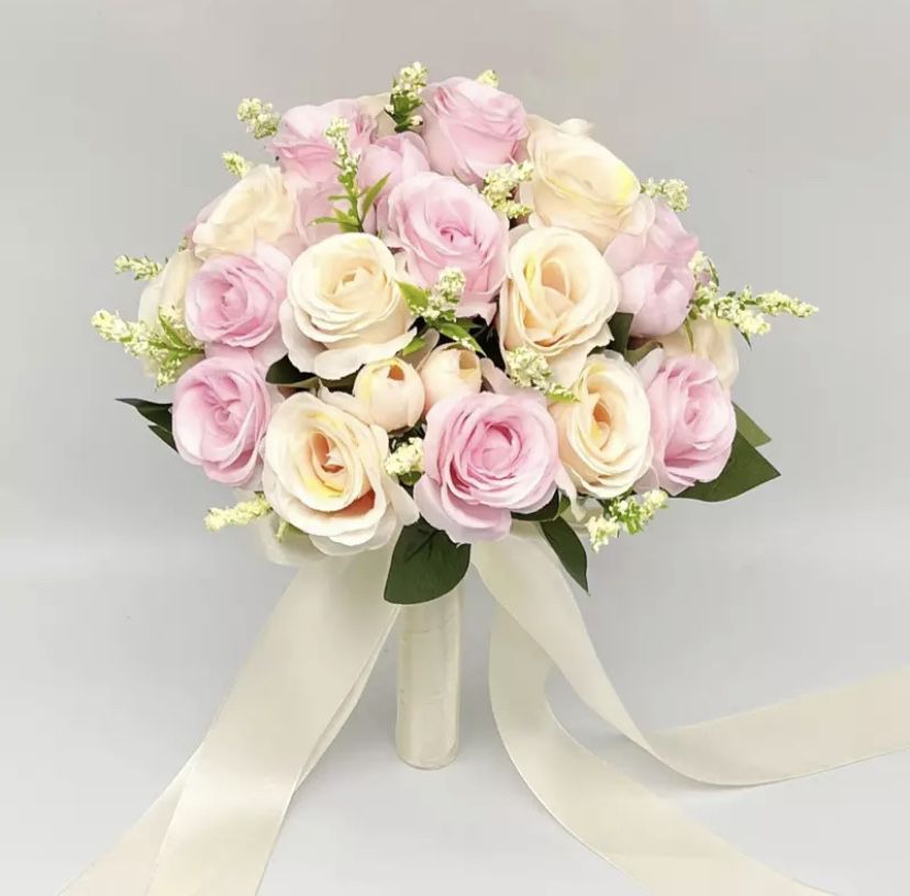 Holding Flowers Artificial Natural Rose Wedding Bouquet with Silk Satin Ribbon Pink White Champagne Bridesmaid Bridal Party The diameter of the top of