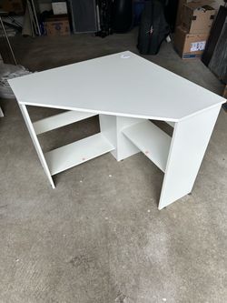 Office Desk ( Corner)