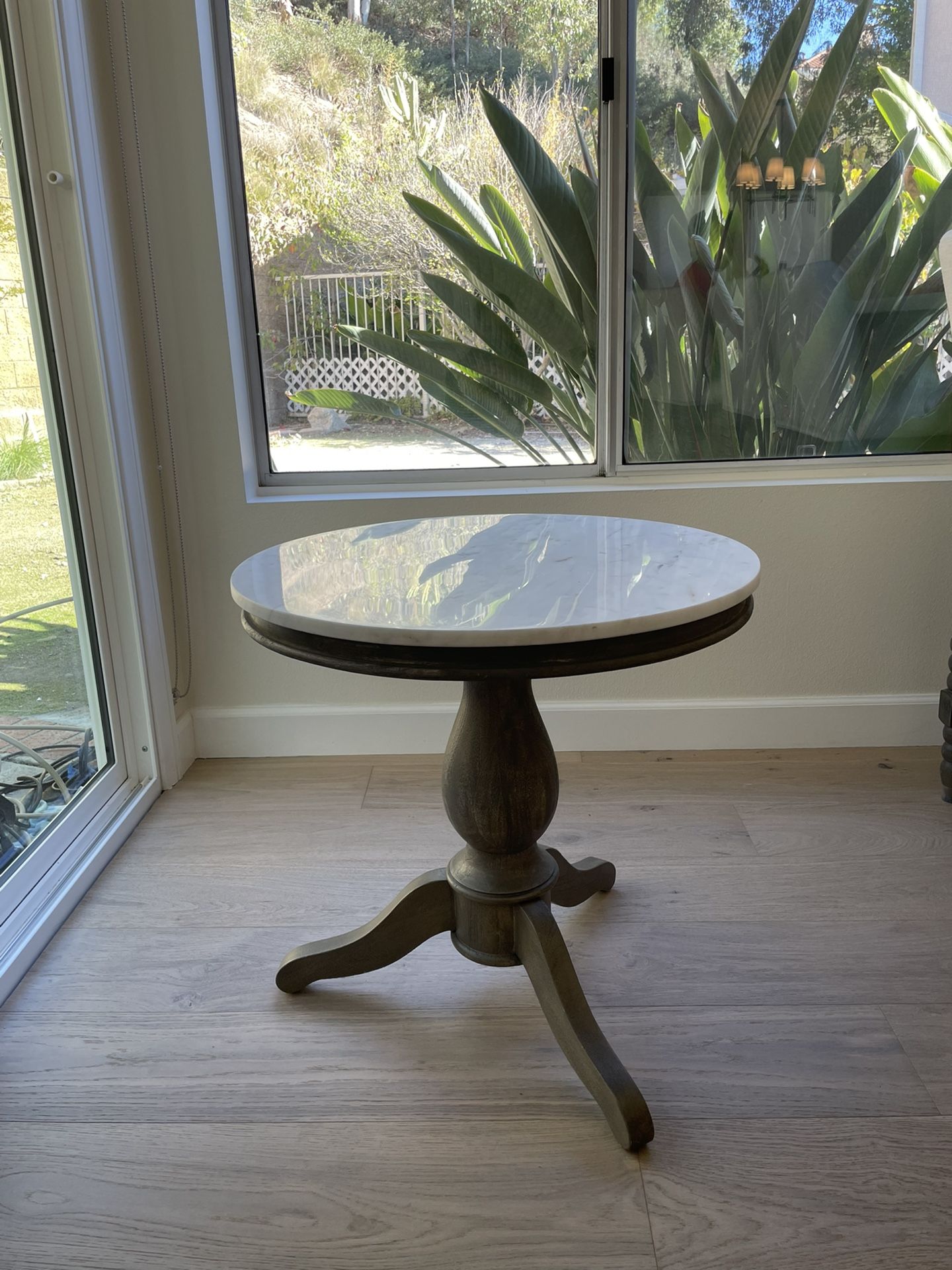 Pottery Barn Alexandra End Tables (Set of Two) for Sale in Los Angeles