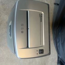 Fellowes Paper Shredder