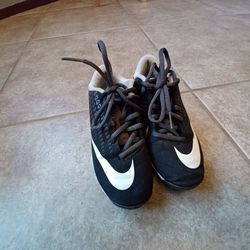 Nike black cleats boys size 13c