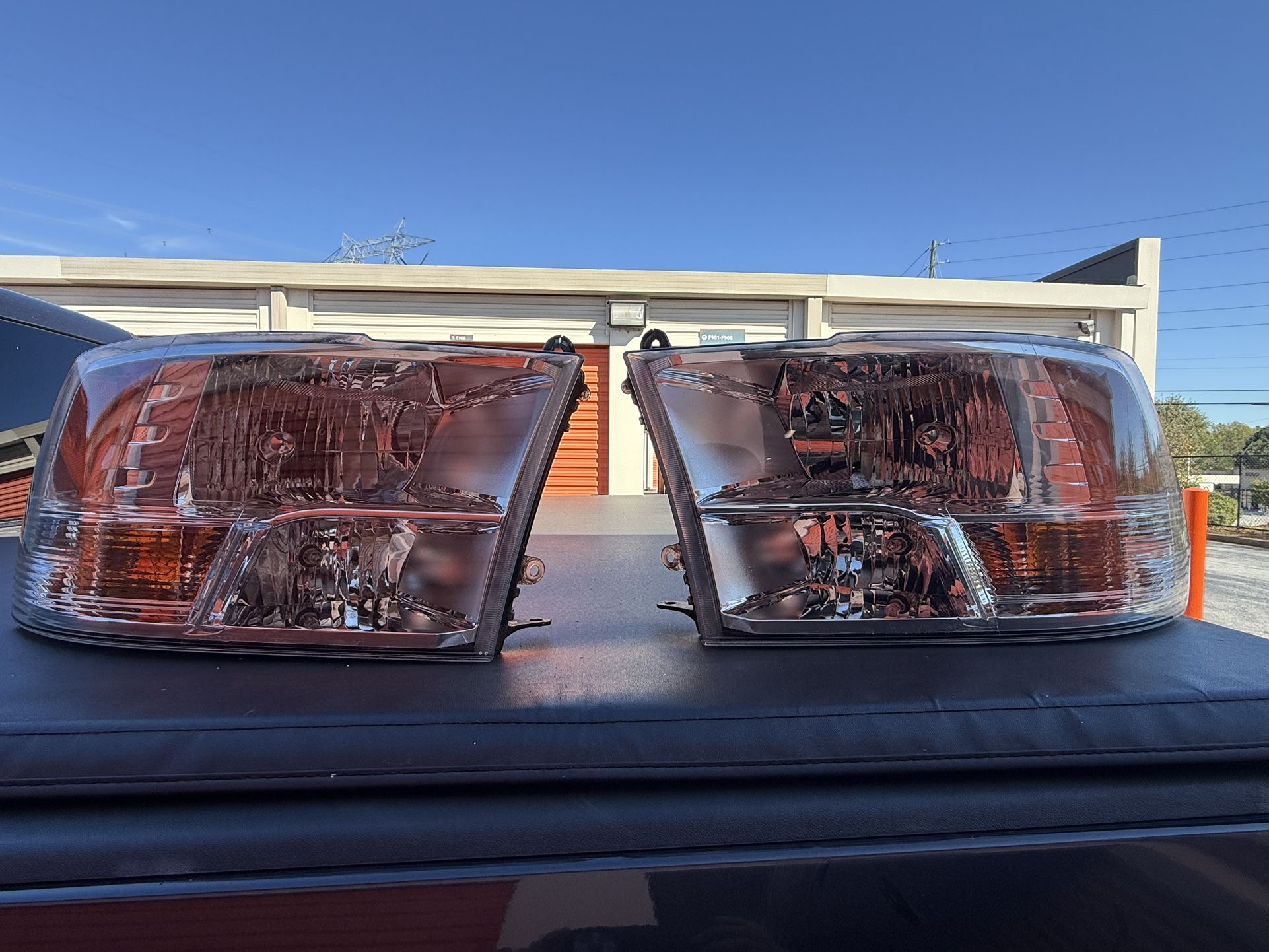 09-18 RAM 1500 Headlights
