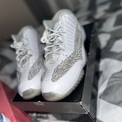 Jordan 11 Retro IE size 9