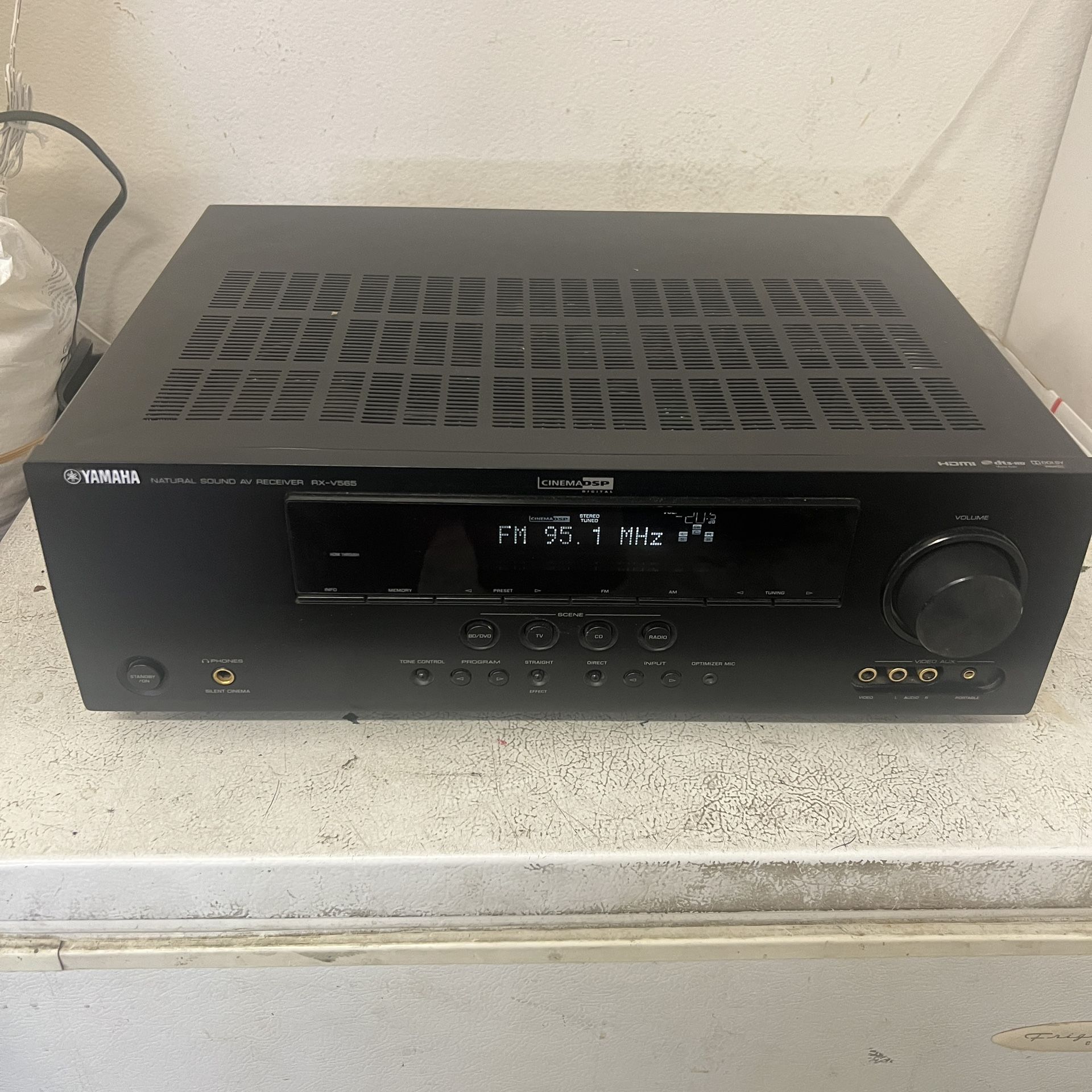 Yamaha 7.1 Home Theater Receiver Excellent Condition No Remote