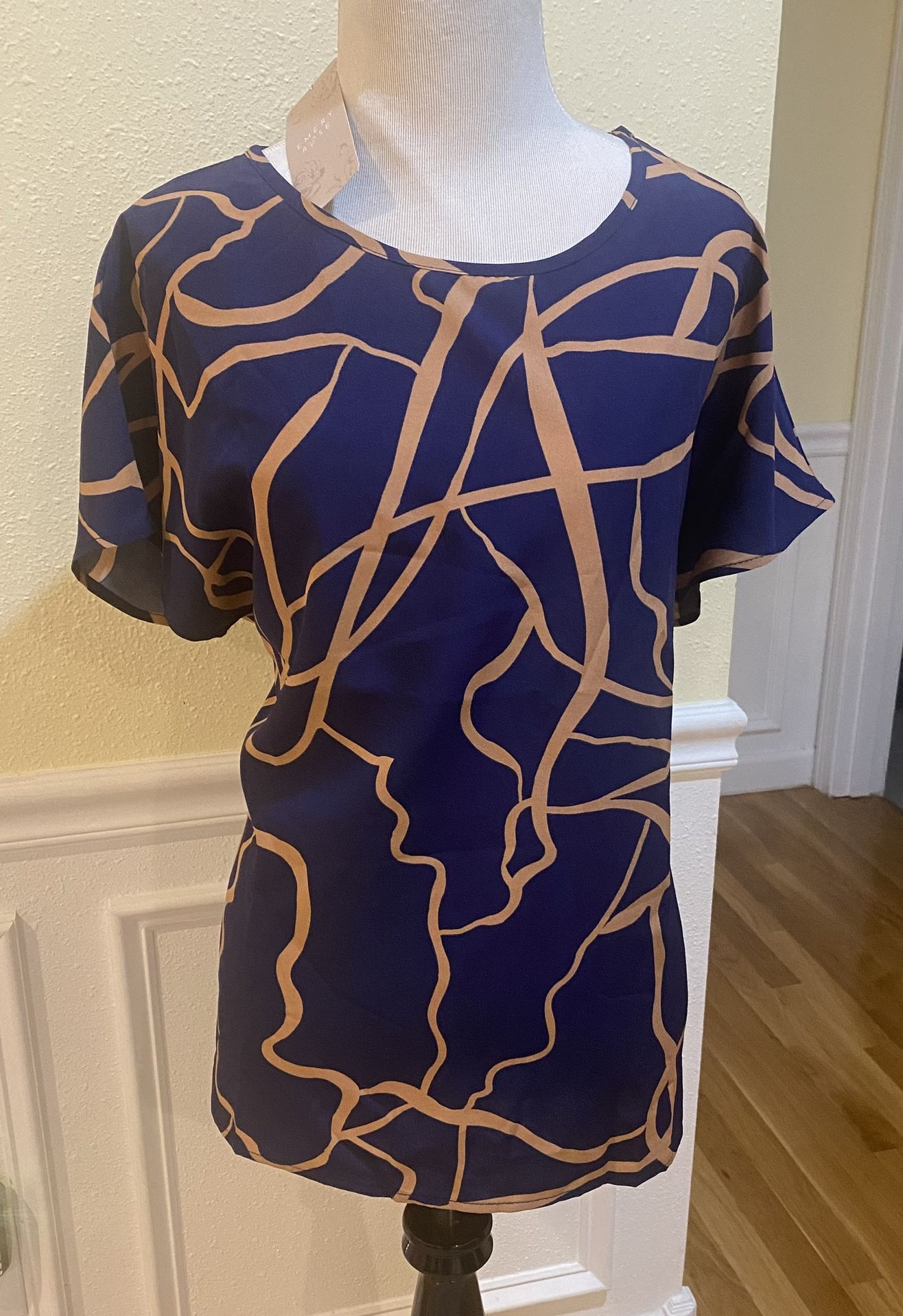 New Shirt Size L