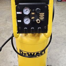 Dewalt Air Compressor- Oil-Free - 120 Volt