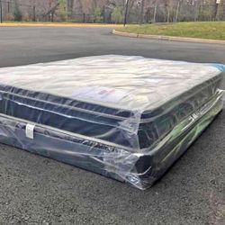New Queen size Pillow Top Medium Firm Mattress