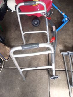 Walker crutches