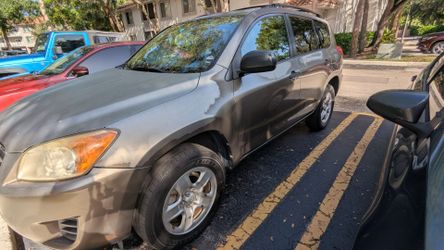 Toyota RAV4 SUV