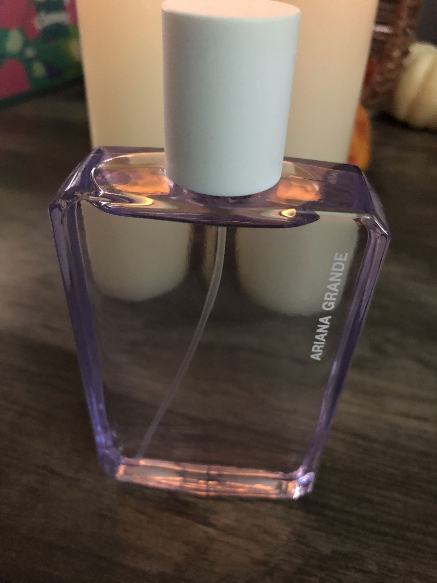 Ariana Grande God Is A Woman Eau de Parfum