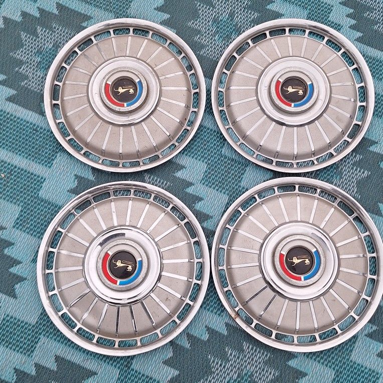 4 Ford Hubcaps