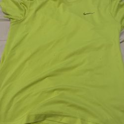 Nike Green t Shirt 