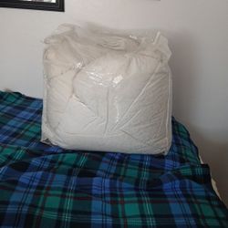 COMFORTER KING SIZE