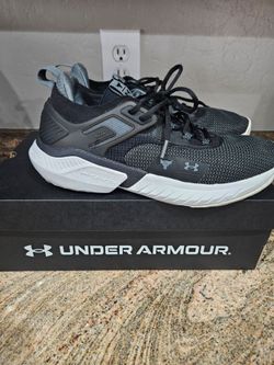 Shoes Size  12 UNDER ARMOUR