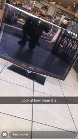 Two smart tv 47 in n 50 inch