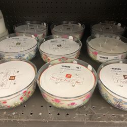 Member’s Mark 4 Wick Floral Scented Candle