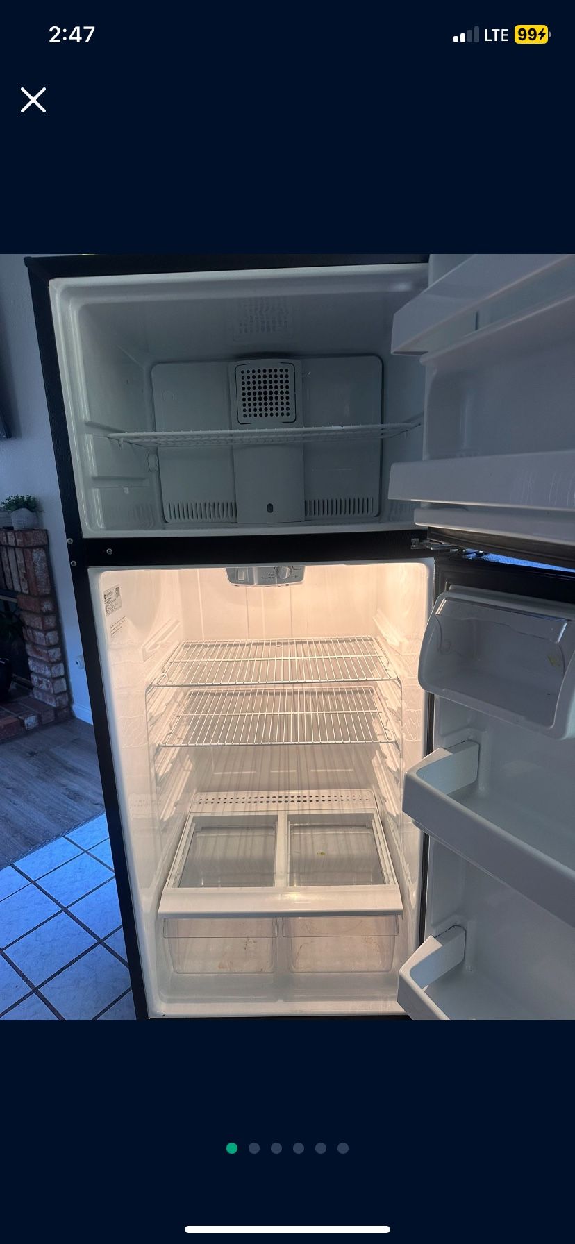Refrigerator 