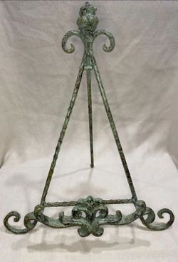 Vintage Ornate  Brutalist Heavy Wrought  Iron Display Stand Easel Rusty Green Patina approx. 14" x 12" . GREAT PATINA!...asking $35.00