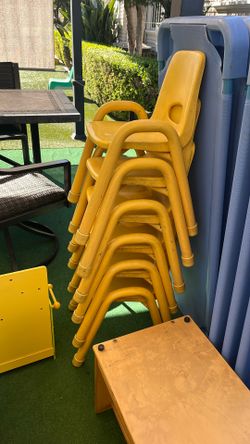 Children Chairs (6ps)