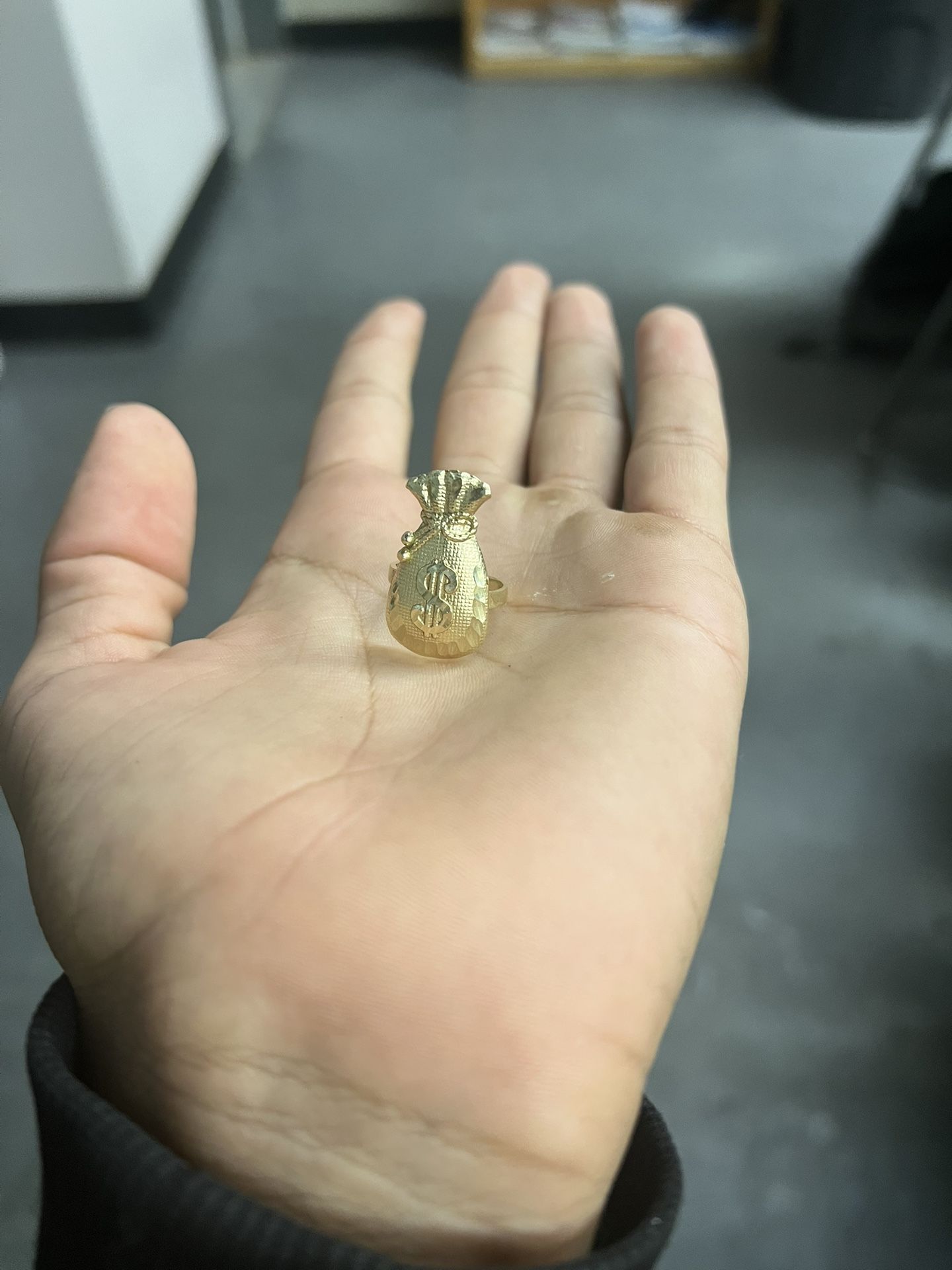 10k moneybag Ring