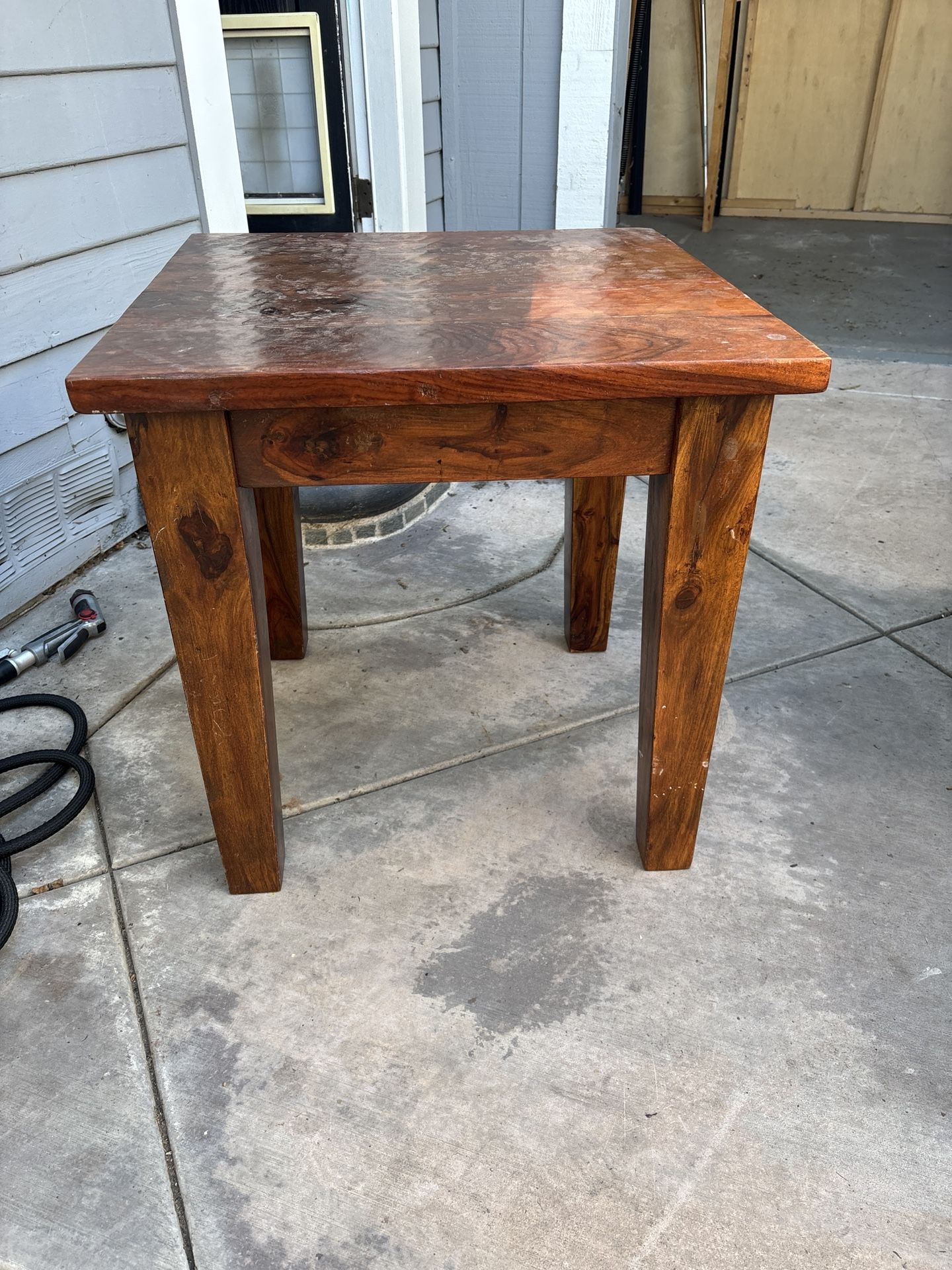 2 End Tables