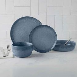 Denmark Stoneware 15-Piece Dinnerware Set - Blue