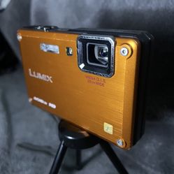 Shock And Waterproof Panasonic DMC-TS1